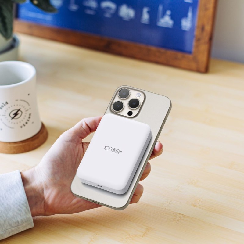 TECH-PROTECT PB11 LifeMag MagSafe Power Bank 10000mAh Бял - TECH-PROTECT PB11 LifeMag MagSafe Power Bank 10000mAh Бял - 5906302309467
