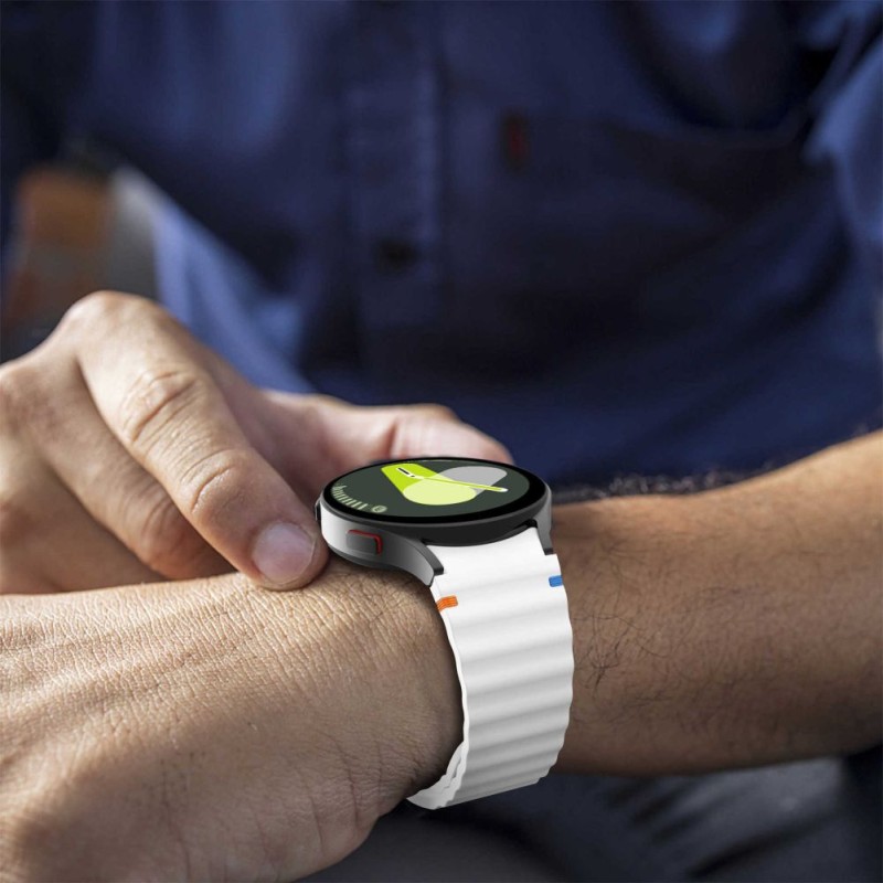 TECH-PROTECT силиконова спортна каишка за Samsung Galaxy Watch 4 / 5 / 5 Pro / 6 / 7 / FE (бяла) - 5906302313396