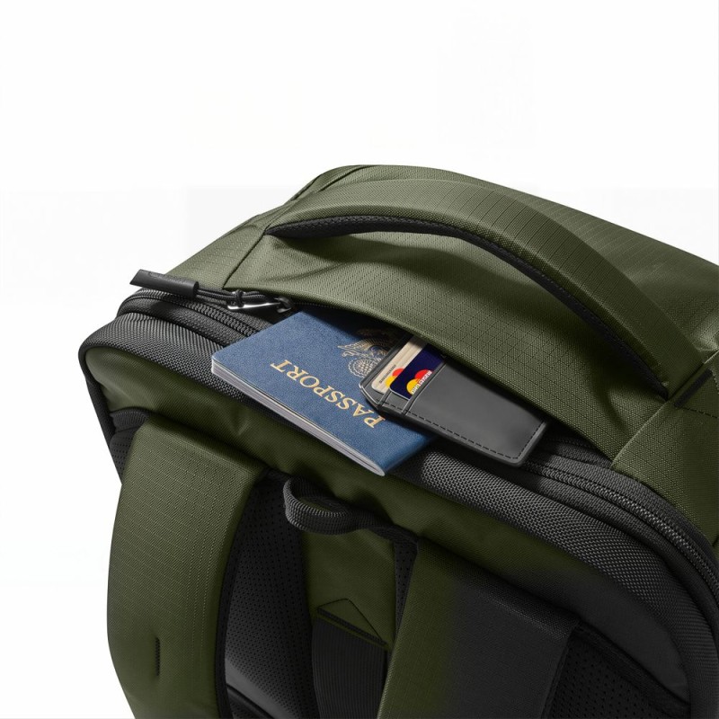 Tech-Protect Defender S70 самолетен ранец за лаптоп 24 л, 40×30×20 см – Military Green (Ryanair & Wizz Air) Tech-Protect Defender S70 самолетен ранец за лаптоп 24 л, 40×30×20 см – Military Green (Ryanair & Wizz Air)