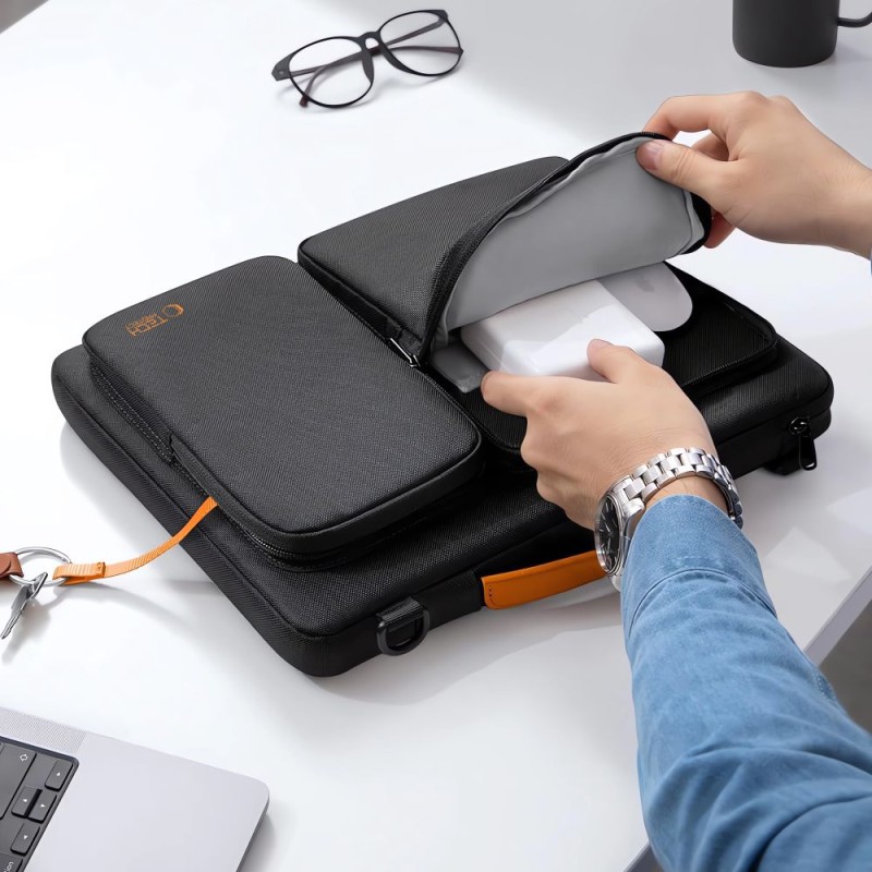 Tech-Protect Defender Bag за лаптоп 15-16 черно/оранжева (SKU: 5906302368846) - 5906302368846
