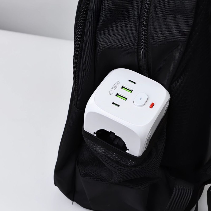 Tech-Protect PCL3X4 захранващ мултиразклонител 2×USB-A, 2×USB-C и 3×контакт (бял) - Tech-Protect PCL3X4 захранващ мултиразклонител 2×USB-A, 2×USB-C и 3×контакт (бял) - 5906302372096