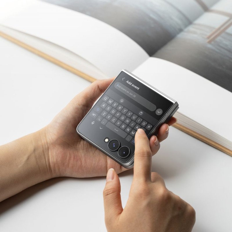 Ringke Cover Display Pro закалено стъкло за Samsung Galaxy Z Flip 8 (външен екран) 2 бр. – прозрачно Ringke Cover Display Pro закалено стъкло за Samsung Galaxy Z Flip 8 (външен екран) 2 бр. – прозрачно
