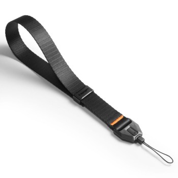 Spigen Universal регулируема каишка за носене на китка (lanyard) с адаптер, черна