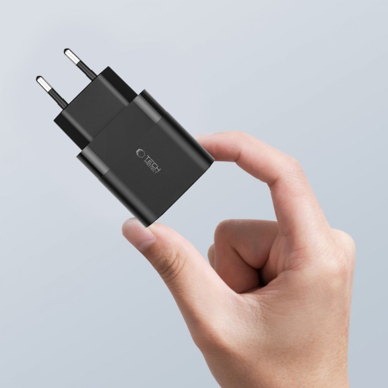 TECH-PROTECT C30W 2-портово мрежово зарядно PD 30W / QC3.0 черно - TECH-PROTECT C30W 2-портово мрежово зарядно PD 30W / QC3.0 черно - 9589046926808